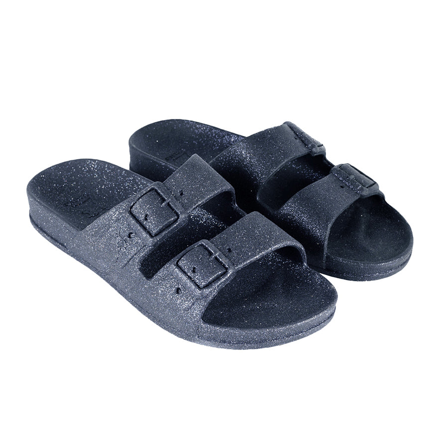 Sandales Cacatoès Carioca Navy – Vue à 3/4, sandales bleu marine stylées et pratiques pour enfants.