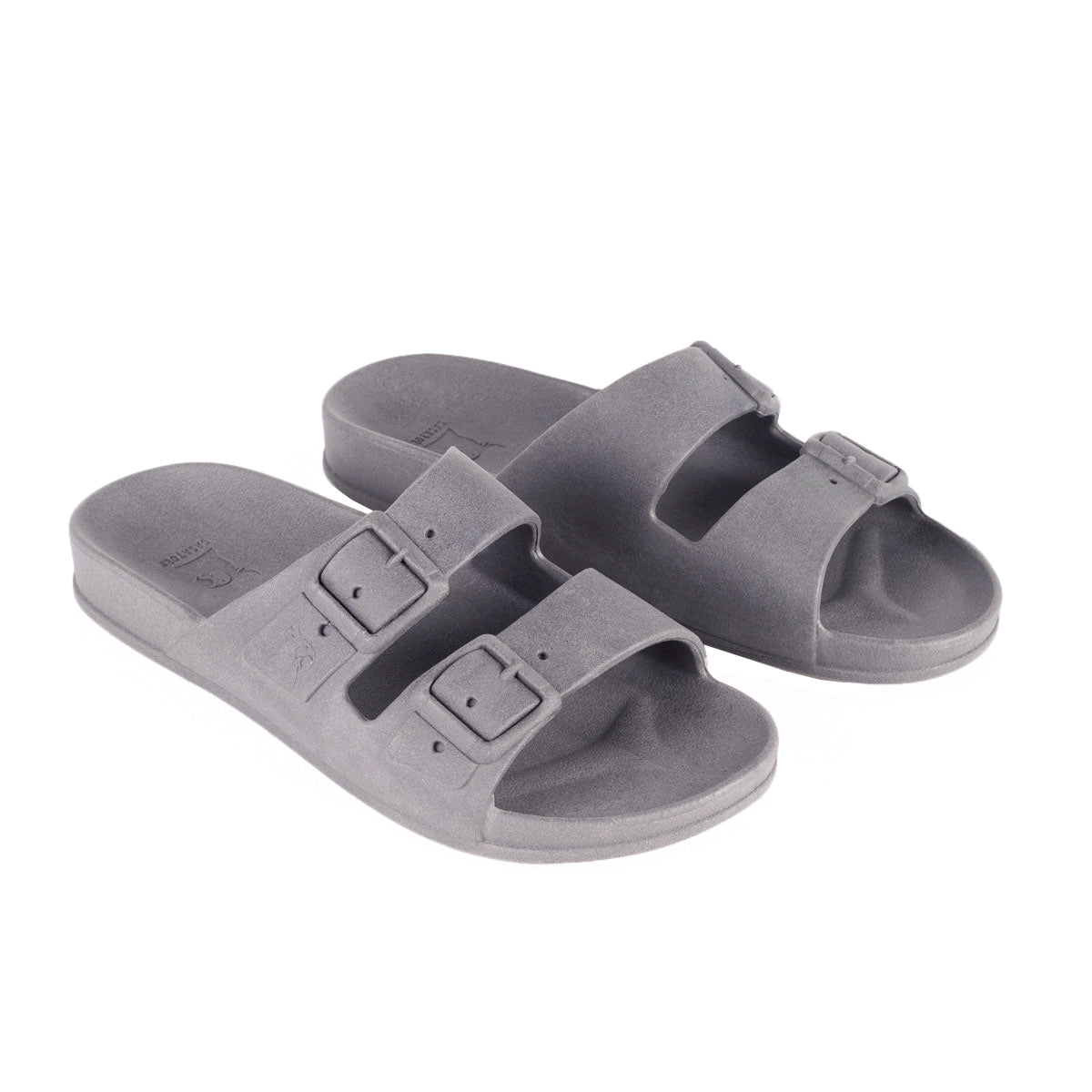 Sandales pour enfants Cacatoès modèle Rio de Janeiro Cool Grey : un design moderne et confortable en gris froid, parfait pour un look estival tendance et pratique.