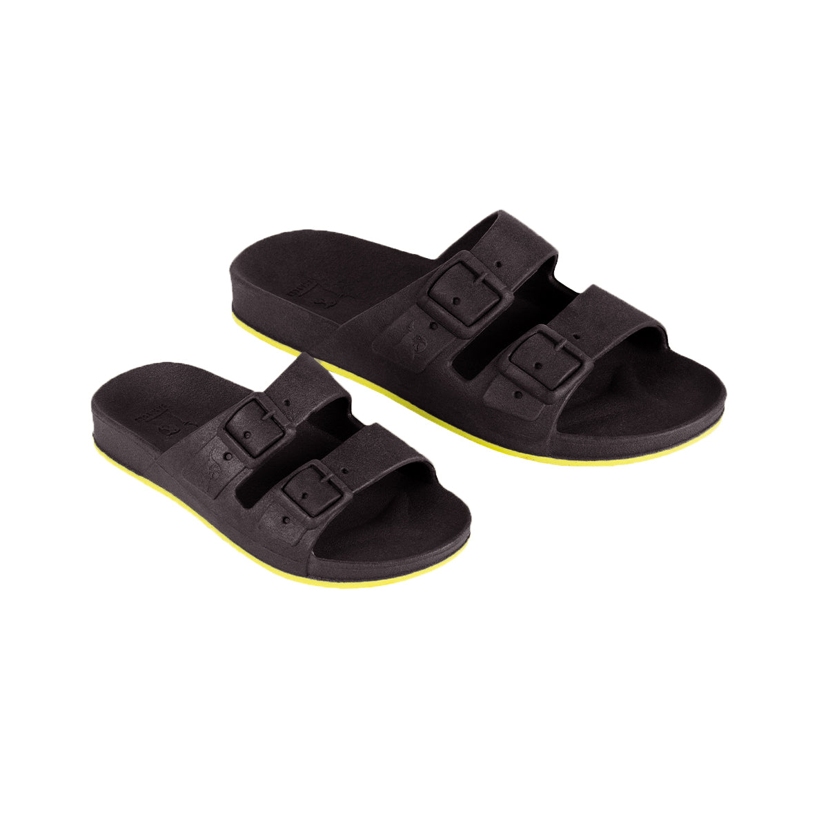 sandales Cacatoes Brasilia noires et jaunes : parfaites pour un look fun et plein de soleil quand il fait beau ! Elles sont confortables et donnent un style super joyeux à tes pieds