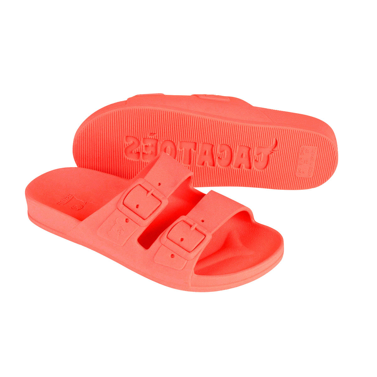 Semelle de sandales Cacatoès modèle Rio de Janeiro Corail : une semelle dynamique et confortable en corail, idéale pour ajouter une touche de couleur vive à vos sandales.