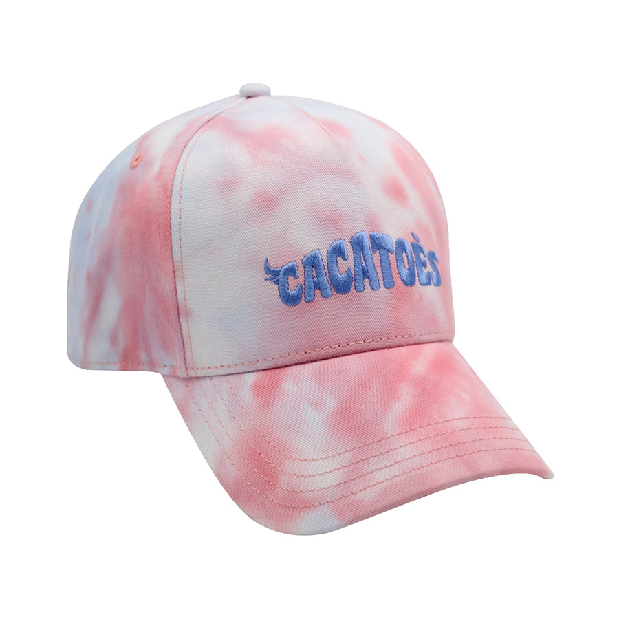 Casquette Cacottes modèle Capoeira Tie & Dye Pink Multico : un design unique avec des couleurs tie-dye rose et multicolores, idéale pour un look estival vibrant et original.