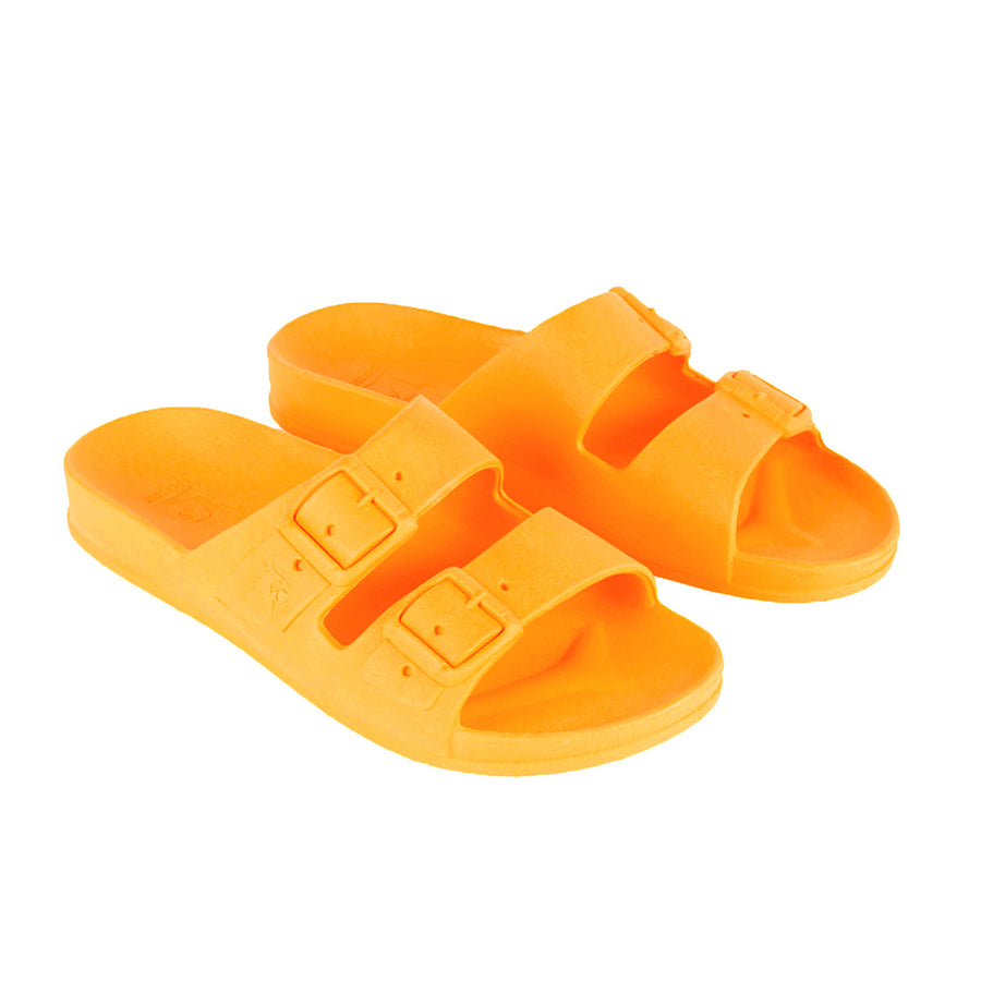 Sandales Cacatoès modèle Rio de Janeiro Tournesol : un design lumineux et estival avec une teinte jaune tournesol, parfaites pour un look vibrant et confortable.