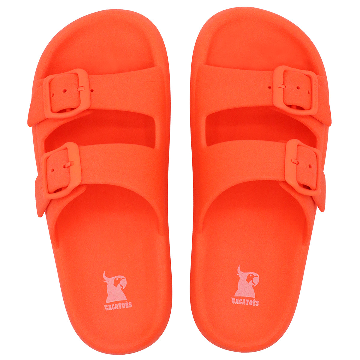 Sandales Cacatoes modèle Jessy Fluo Orange : un design audacieux et vibrant, avec une teinte orange fluo idéale pour un look estival plein d’énergie.