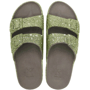Trancoso Dark Kaki Glitter – Sandales Cacatoès en couleur kaki foncé avec paillettes, parfaites pour un look élégant et scintillant.